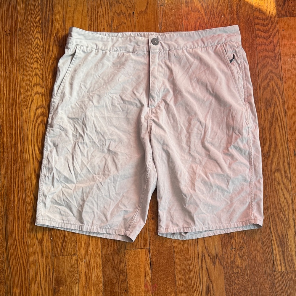 johnnie-O Men's Shorts in Light Gray